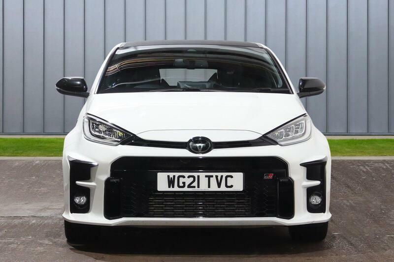 Toyota Yaris 1.5 Hybrid Excel Cvt Grey #2