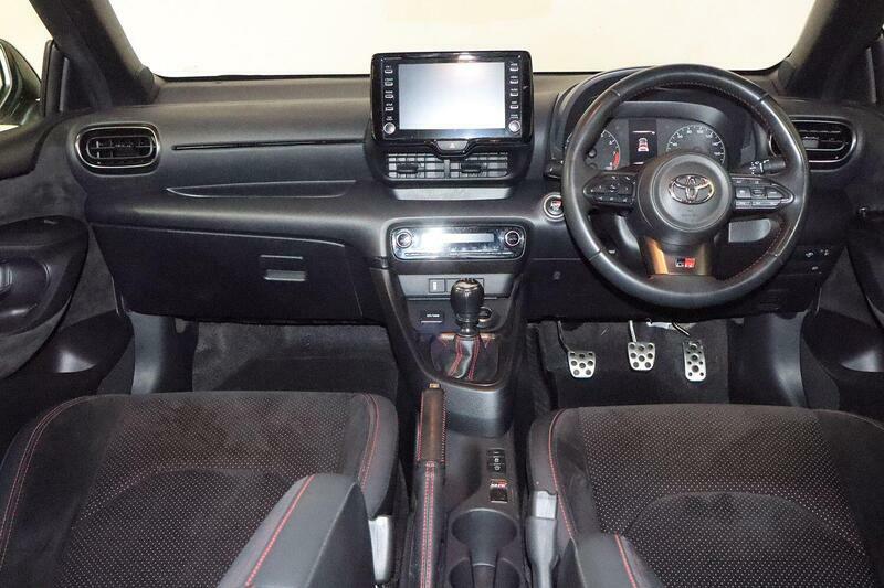 Toyota Yaris 1.5 Hybrid Excel Cvt Grey #9