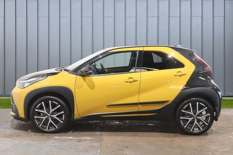 Toyota Aygo X 1.5H Gr Sport Cvt Euro 6 Ss Yellow #5