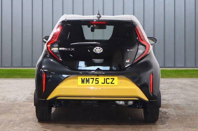 Toyota Aygo X 1.5H Gr Sport Cvt Euro 6 Ss Yellow #6