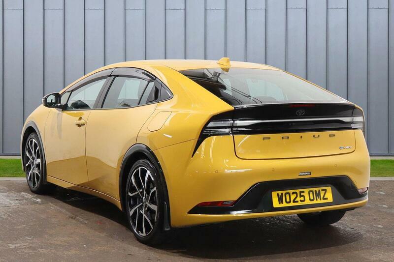 Toyota Prius 2.0 13.6Kwh Excel Cvt Euro 6 Ss Yellow #4