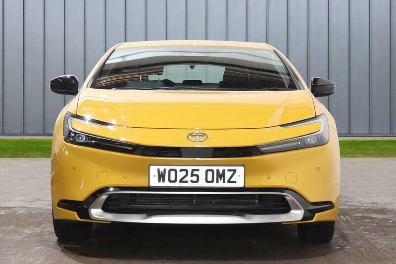 Toyota Prius 2.0 13.6Kwh Excel Cvt Euro 6 Ss Yellow #2