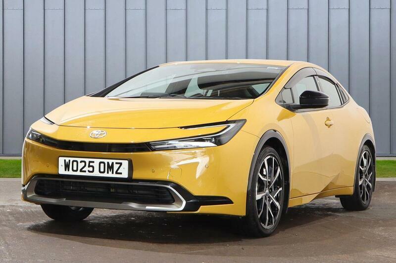Toyota Prius 2.0 13.6Kwh Excel Cvt Euro 6 Ss Yellow #3