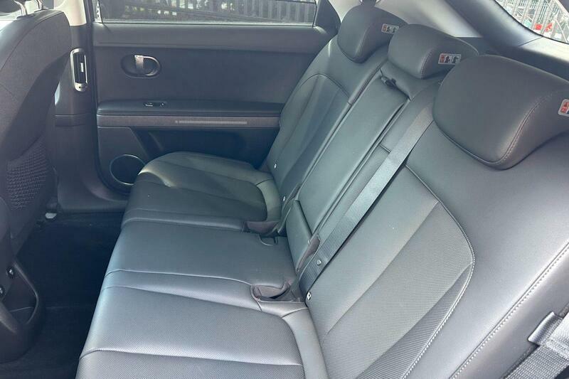 Hyundai Ioniq 5 84Kwh Ultimate Hatchback Awd 32 #17