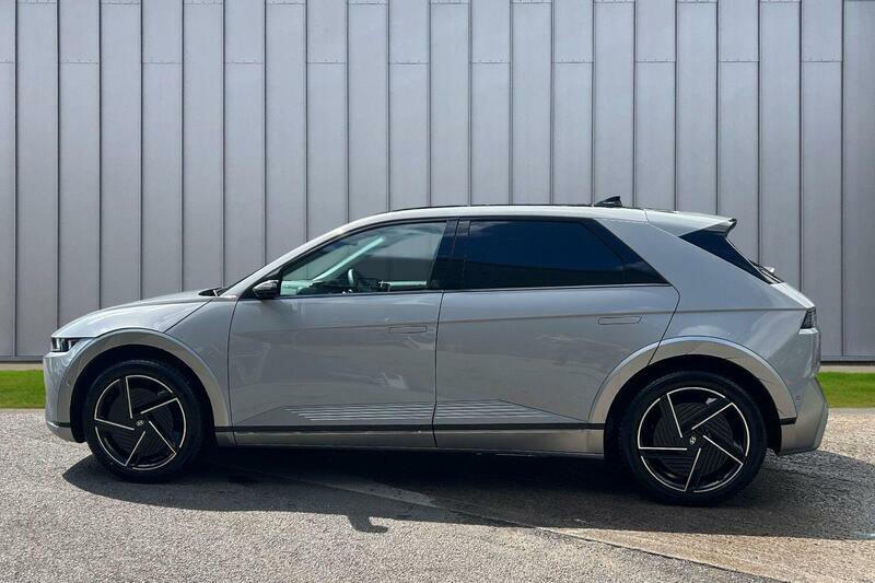 Hyundai Ioniq 5 84Kwh Ultimate Hatchback Awd 32 #8