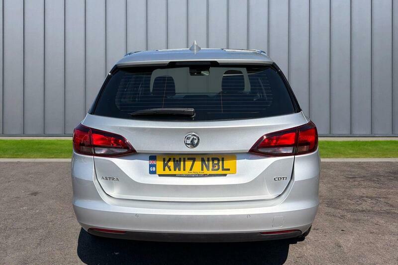 Vauxhall Astra 1.6 Cdti Blueinjection Sri Nav Sports Tourer Euro Silver #6