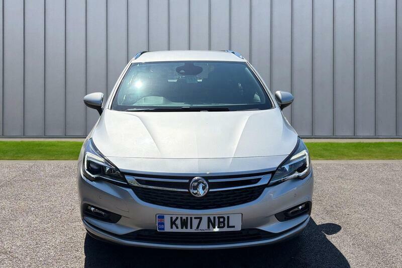 Vauxhall Astra 1.6 Cdti Blueinjection Sri Nav Sports Tourer Euro Silver #3