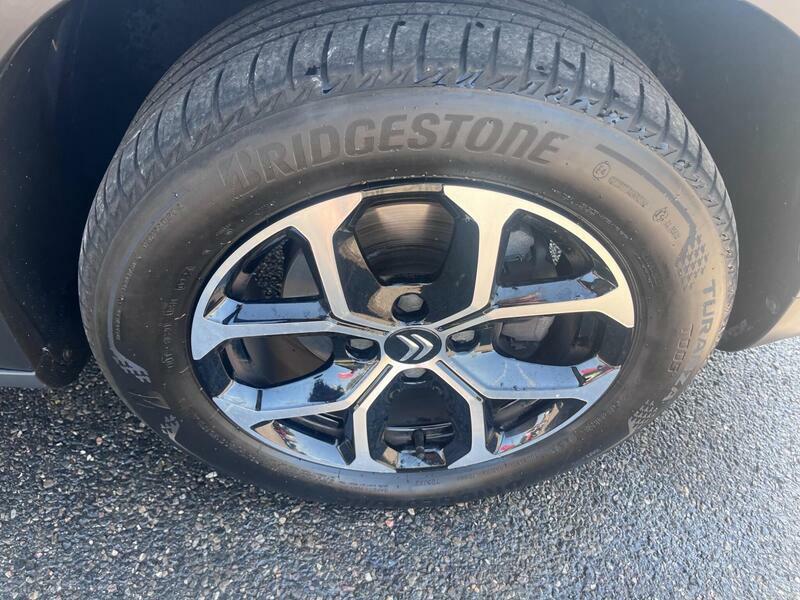 Citroen C3 Aircross 1.2 Puretech 130 Max Eat6 Red #41