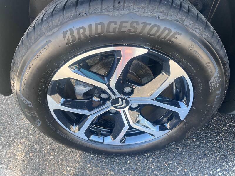 Citroen C3 Aircross 1.2 Puretech 130 Max Eat6 Red #42