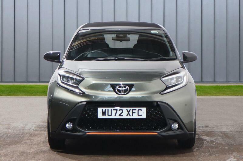 Toyota Aygo X 1.0 Vvt-i Limited Edition Canvas Roof Euro 6 S Green #2