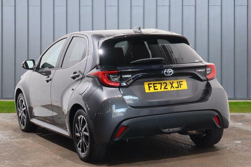 Toyota Yaris 1.5 Vvt-h Design E-cvt Euro 6 Ss Grey #5
