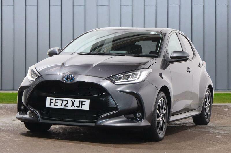 Toyota Yaris 1.5 Vvt-h Design E-cvt Euro 6 Ss Grey #4