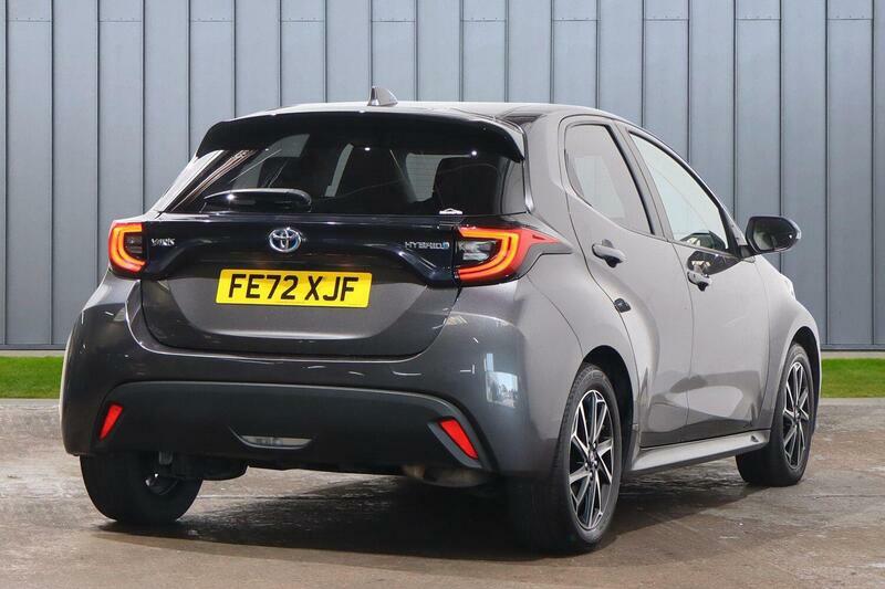 Toyota Yaris 1.5 Hybrid Design Cvt Blue #9