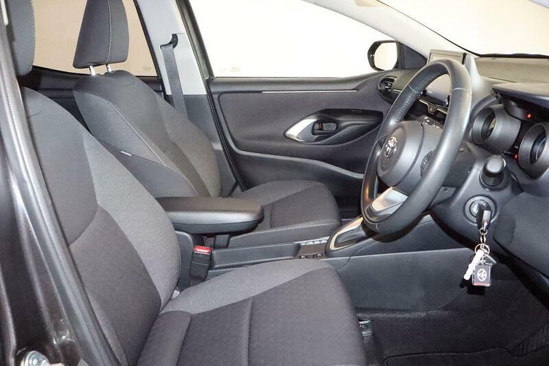Toyota Yaris 1.5 Hybrid Design Cvt Blue #11