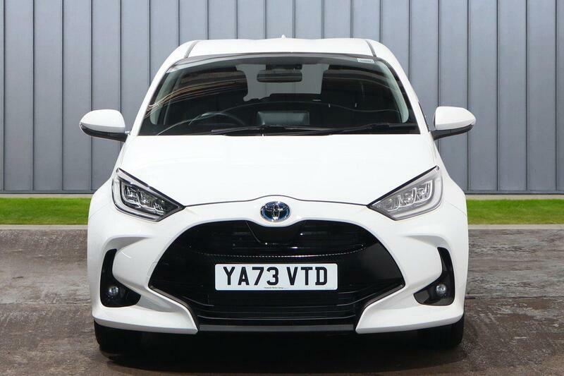 Toyota Yaris 1.5 Vvt-h Design E-cvt Euro 6 Ss White #6