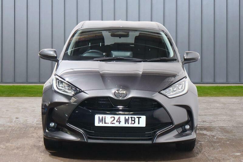 Toyota Yaris 1.5 Vvt-h Design E-cvt Euro 6 Ss Grey #3