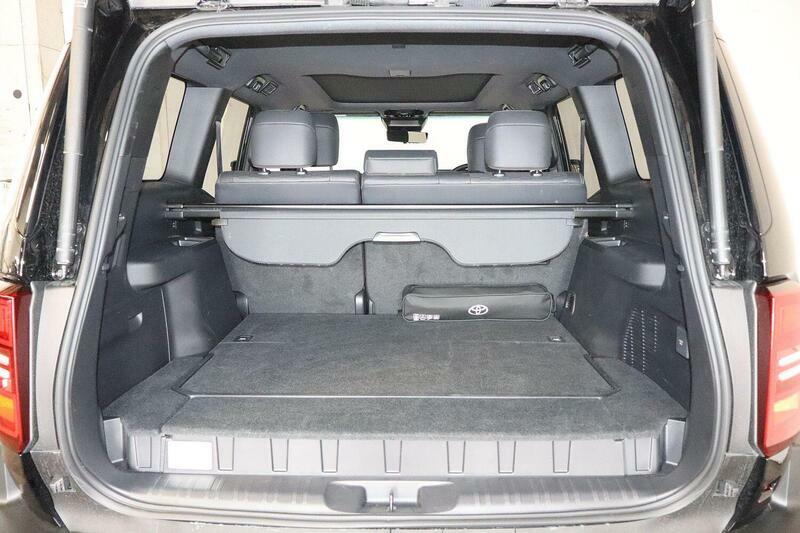 Toyota Land Cruiser 2.8 D-4d 48V 205 Invincible Pan Rf5 St Black #18