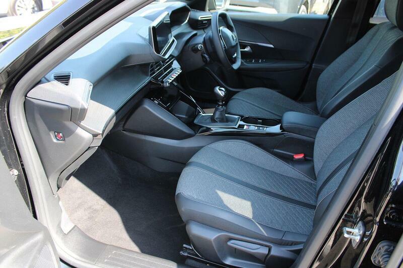 Peugeot 2008 1.2 Puretech Allure Euro 6 Ss Black #2