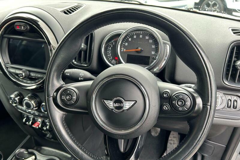 Mini Countryman 1.5 Cooper Suv Euro 6 Ss 136 White #18