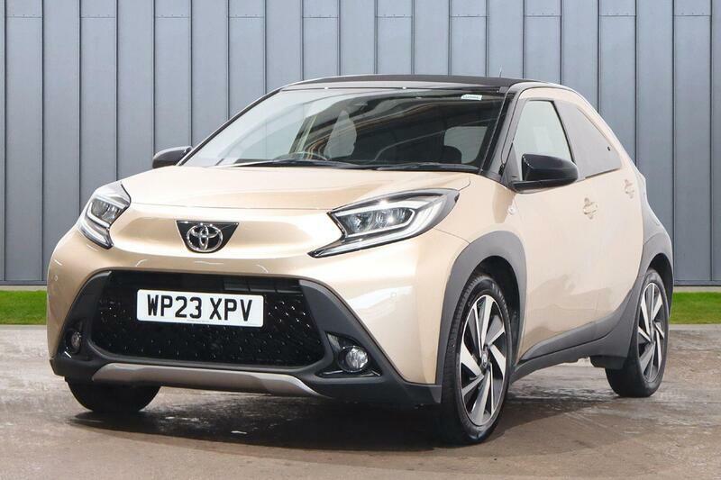 Toyota Aygo X 1.0 Vvt-i Exclusive Euro 6 Ss Beige #4