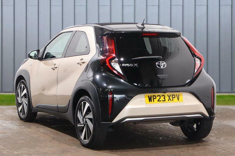 Toyota Aygo X 1.0 Vvt-i Exclusive Euro 6 Ss Beige #5