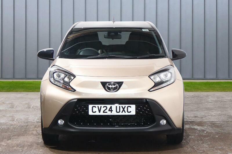 Toyota Aygo X 1.0 Vvt-i Edge X-shift Euro 6 Ss Beige #3