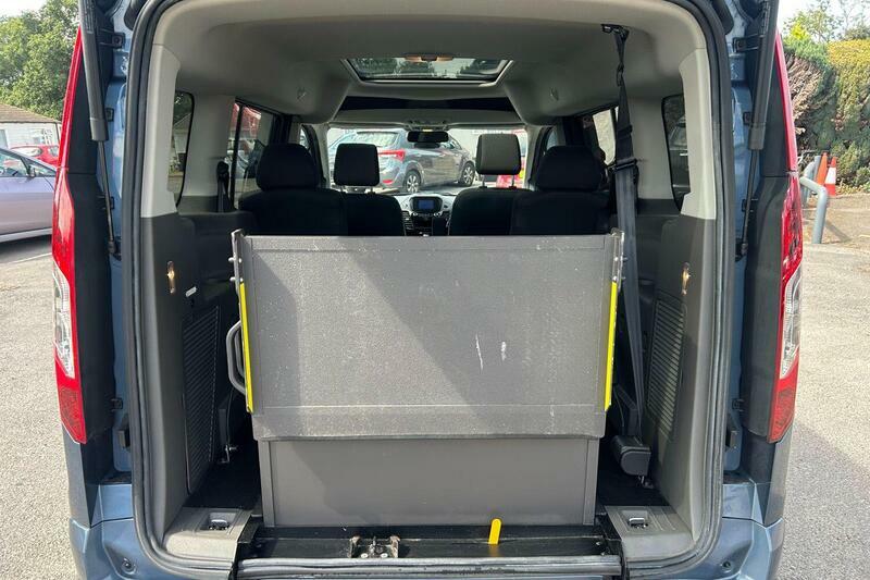 Ford Grand Tourneo Connect Tourneo Connect Grand Active Ecoblue Black #14