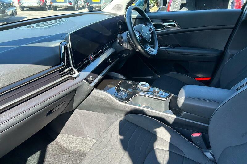 Kia Sportage 1.6 H T Gdi 3 Suv Hybrid Ss Silver #2
