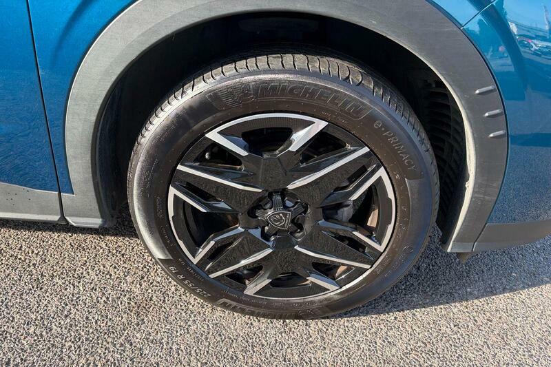 Peugeot 3008 73Kwh 210 1-Speed Blue #18