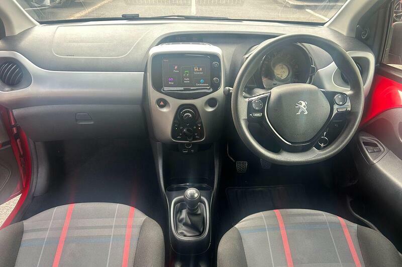 Peugeot 108 1.2 Vti Puretech Feline Hatchback Euro  #9