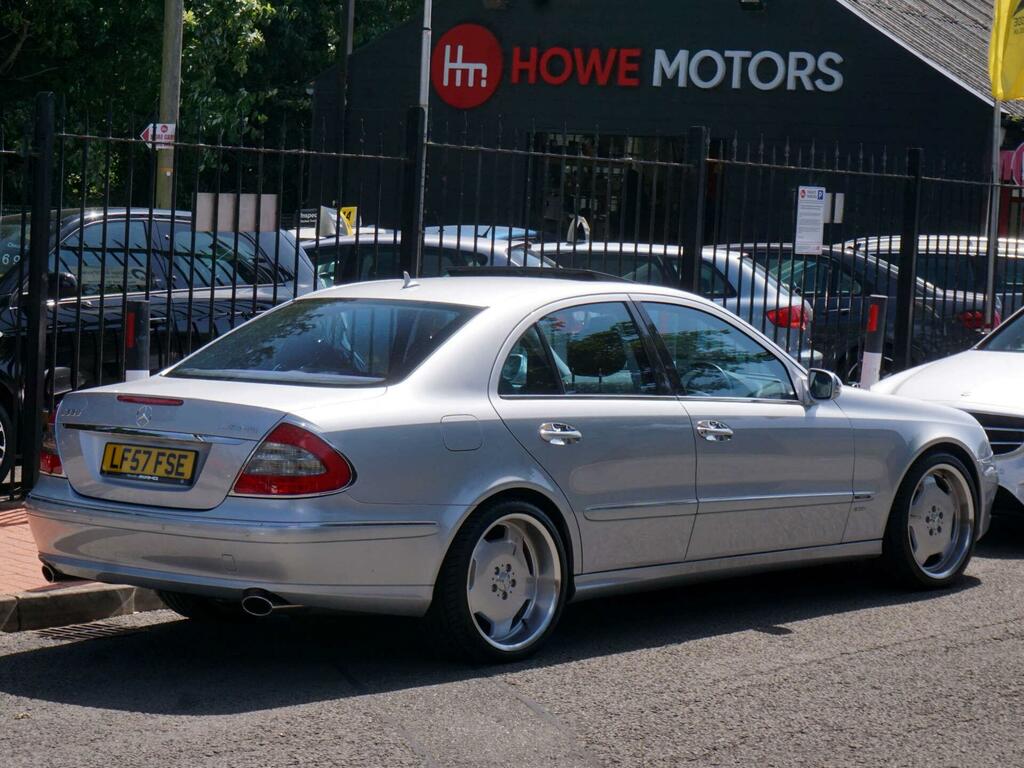 Mercedes-Benz E Class 3.5 E350 Avantgarde Saloon G-tronic Silver #2