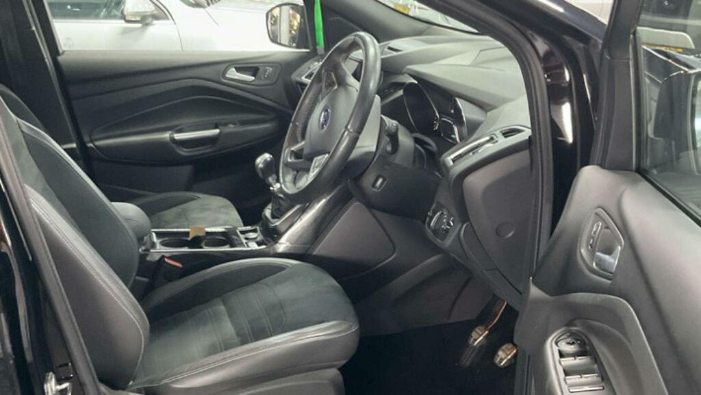 Ford Kuga St-line Black #5