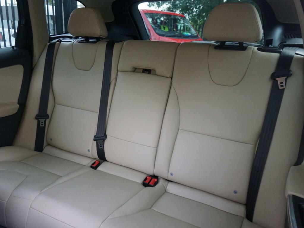 Volvo XC60 2.4 D4 R-design Lux Nav Suv Awd Eu Grey #5