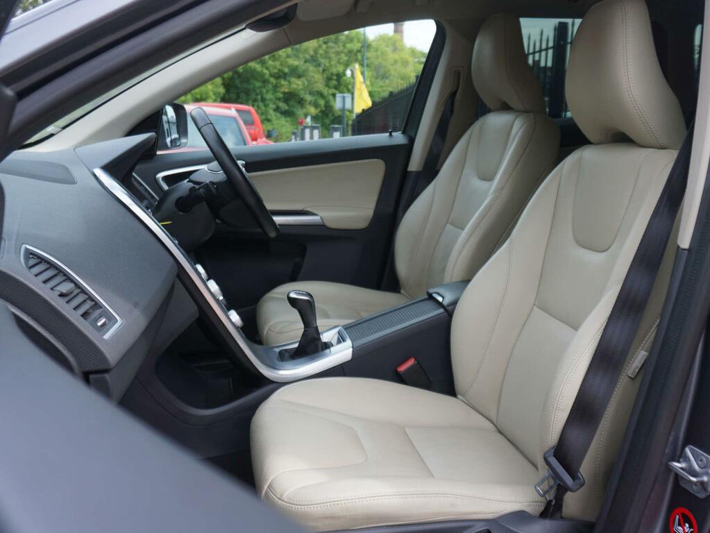 Volvo XC60 2.4 D4 R-design Lux Nav Suv Awd Eu Grey #4
