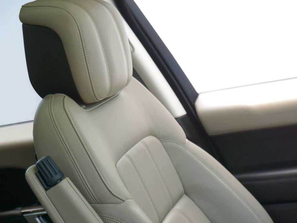 Land Rover Range Rover Sport Hse White #2