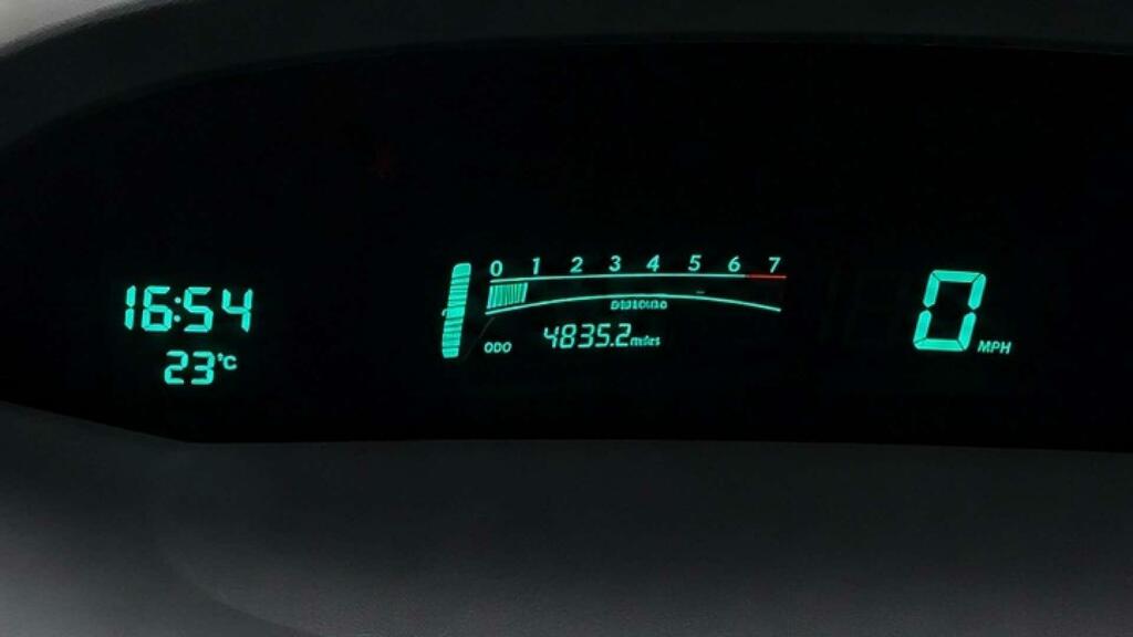 Toyota Yaris 1.3 Vvt-i Zinc Black #7