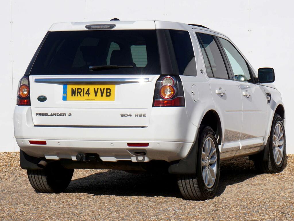 Land Rover Freelander 2 Hse White #6