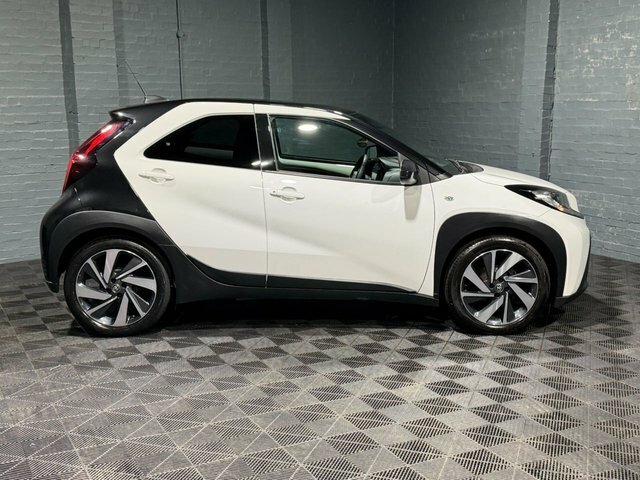 Toyota Aygo X 2023 1.0 Vvt-i Edge Hatchback Eu White #2