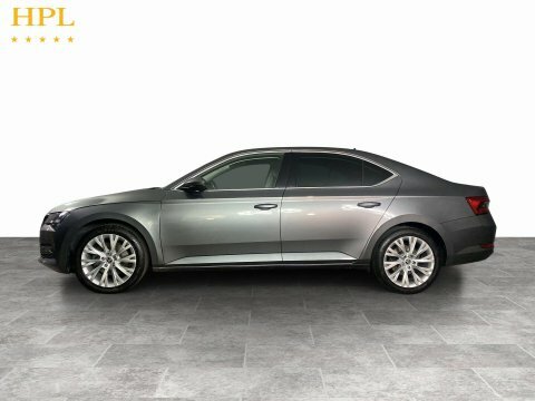 Skoda Superb 2023 73 1.5 Grey #4
