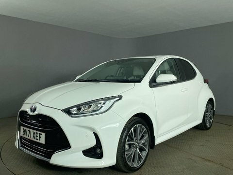 Toyota Yaris 2021 71 1.5 White #4