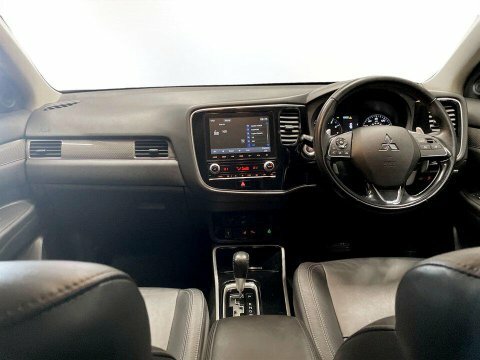 Mitsubishi Outlander 2.0 Exceed 7 Seater 4X4 4Wd 150 Bhp Red #19