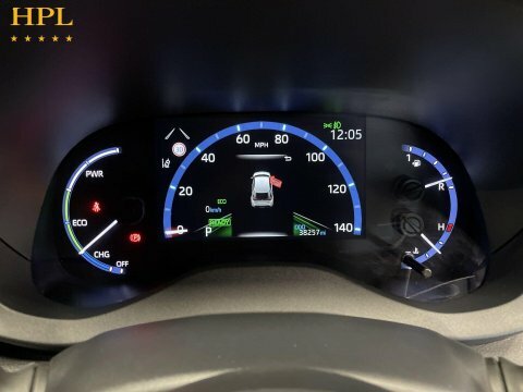 Toyota Yaris Cross Excel White #14