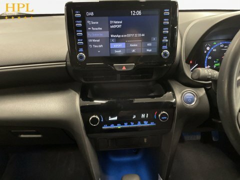 Toyota Yaris Cross Excel White #18
