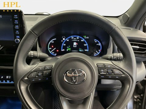 Toyota Yaris Cross Excel White #13