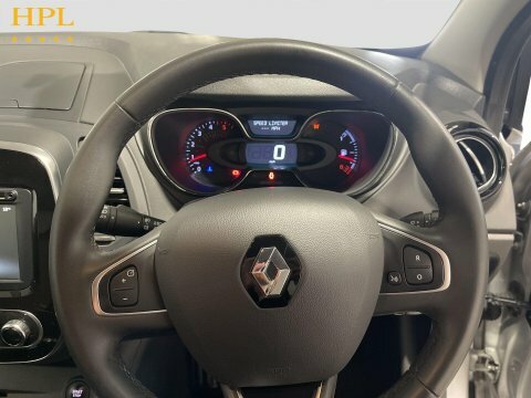 Renault Captur Suv 1.5 Dci Energy Iconic Euro 6 Ss 20191 Silver #13