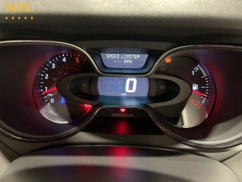 Renault Captur Suv 1.5 Dci Energy Iconic Euro 6 Ss 20191 Silver #14