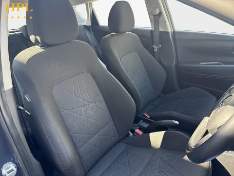 Hyundai Bayon T-gdi Mhev Se Connect Red #11