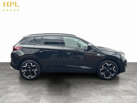 Vauxhall Grandland Diesel Black #8
