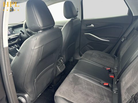 Vauxhall Grandland Diesel Black #20