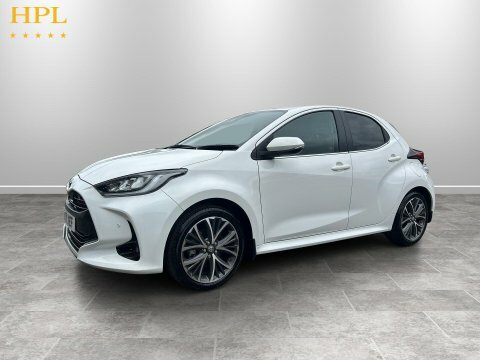 Toyota Yaris 2021 71 1.5 White #3